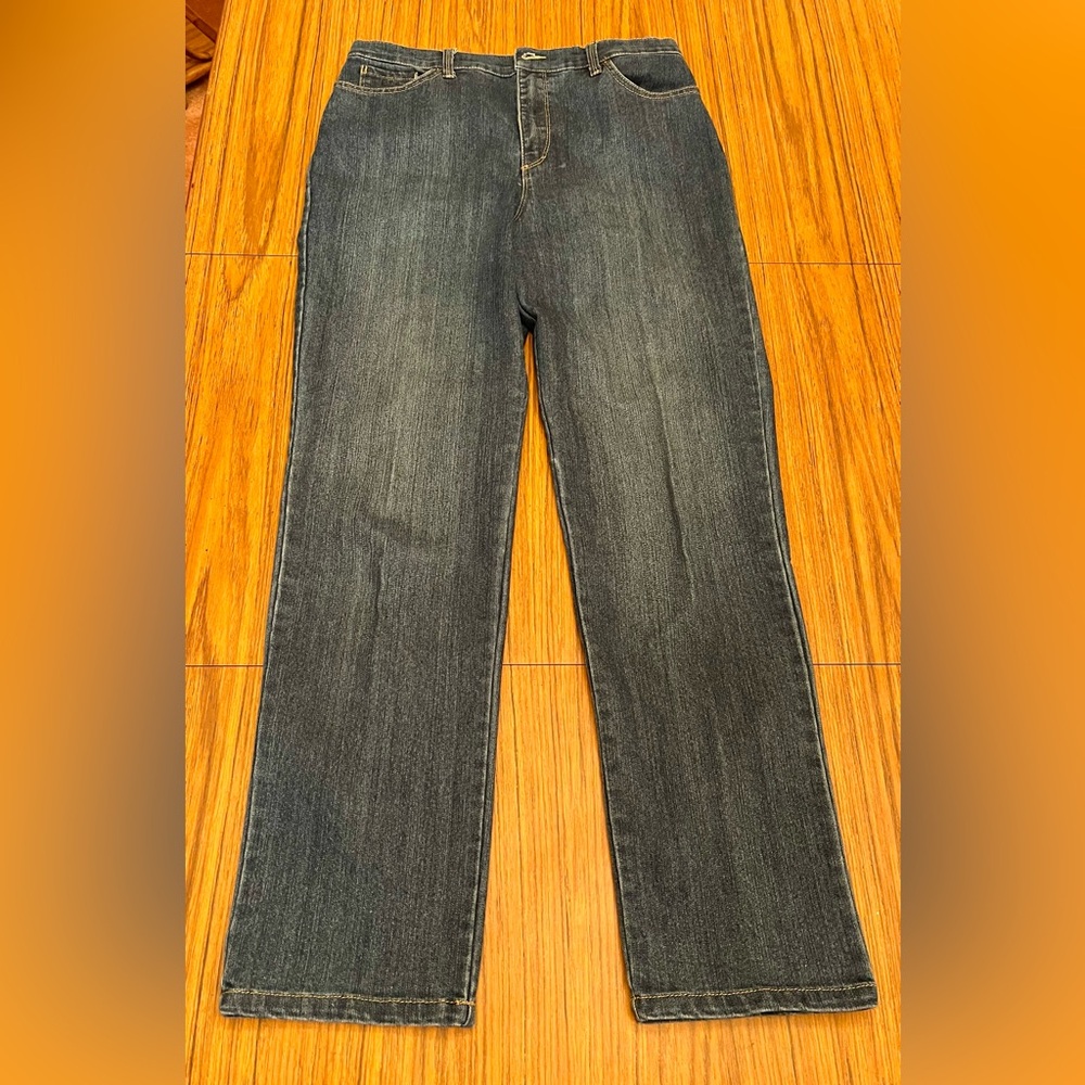 Gloria Vanderbilt women’s Dark Blue Straight Jeans